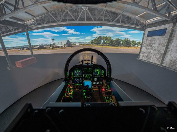 TopGun Top Flight — טיסת היכרות בסימולטור בחדר 360 מעלות - טיסת פרימיום
