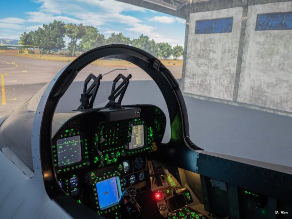 TopGun Lite Flight — טיסת היכרות בסימולטור בחדר 360 מעלות - טיסת פרימיום