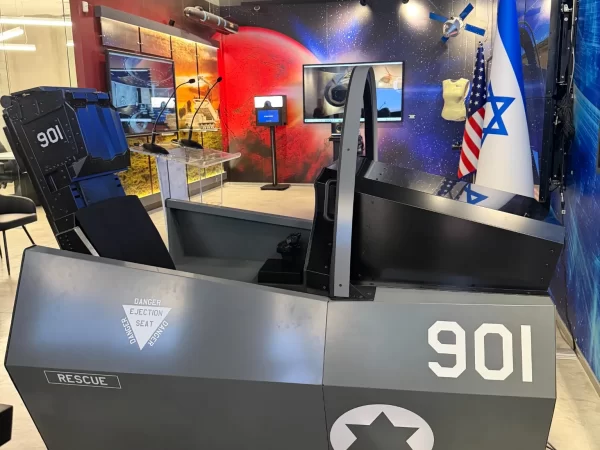 f35 cockpit at lockheed martin